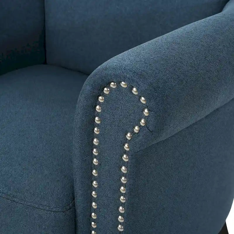 Fauteuil club moderne à oreilles, orné de détails cloutés
