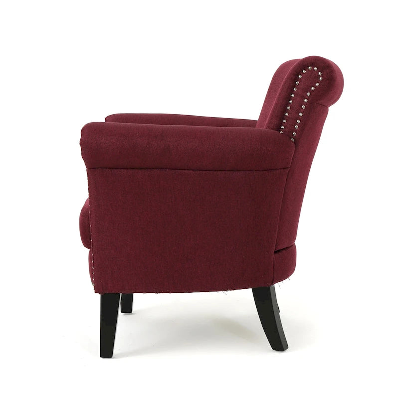 Fauteuil club moderne à oreilles, orné de détails cloutés