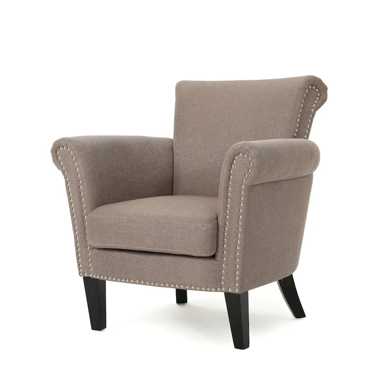 Fauteuil club moderne à oreilles, orné de détails cloutés