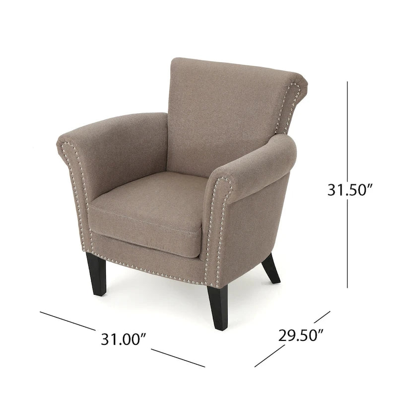 Fauteuil club moderne à oreilles, orné de détails cloutés