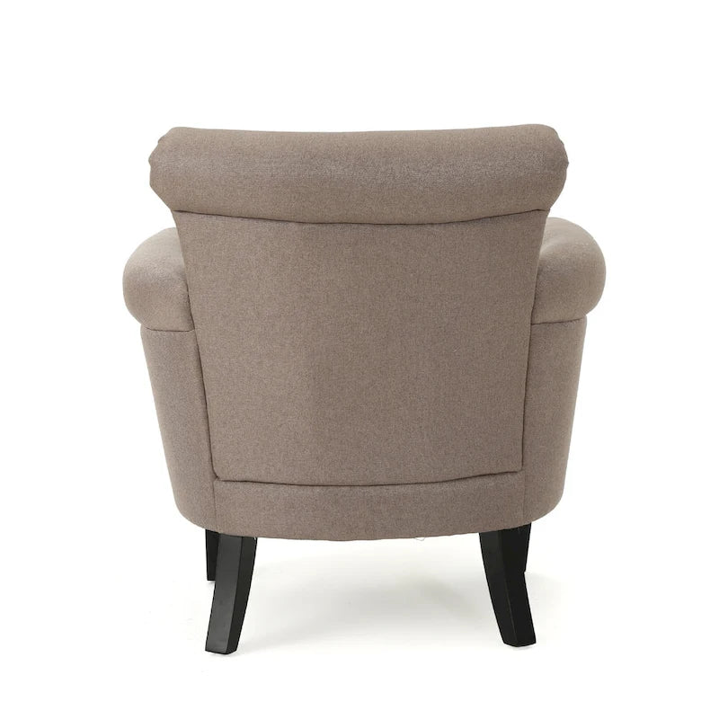 Fauteuil club moderne à oreilles, orné de détails cloutés