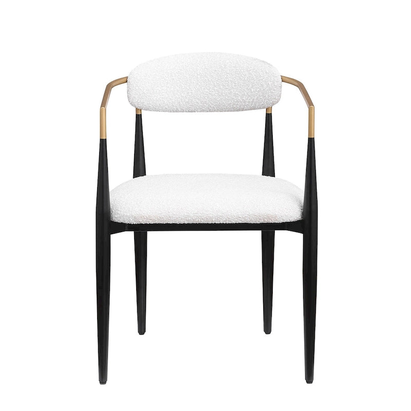 Un ensemble de deux chaises de salle à manger et de fauteuils en velours modernes.