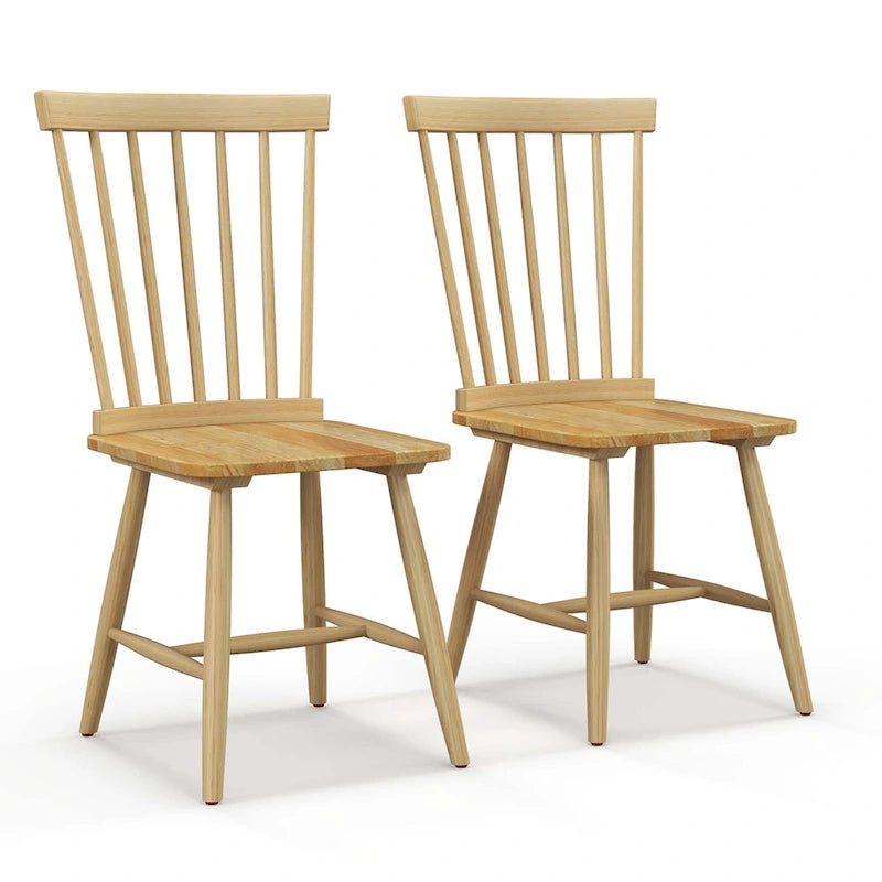Deux chaises de salle à manger, sans accoudoirs, dossier à fuseaux, en bois massif.