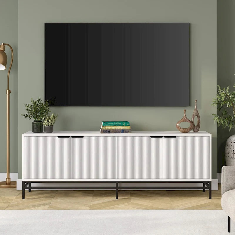 Un meuble TV rectangulaire, adapté aux téléviseurs d'une largeur maximale de 78 à 70 pouces.