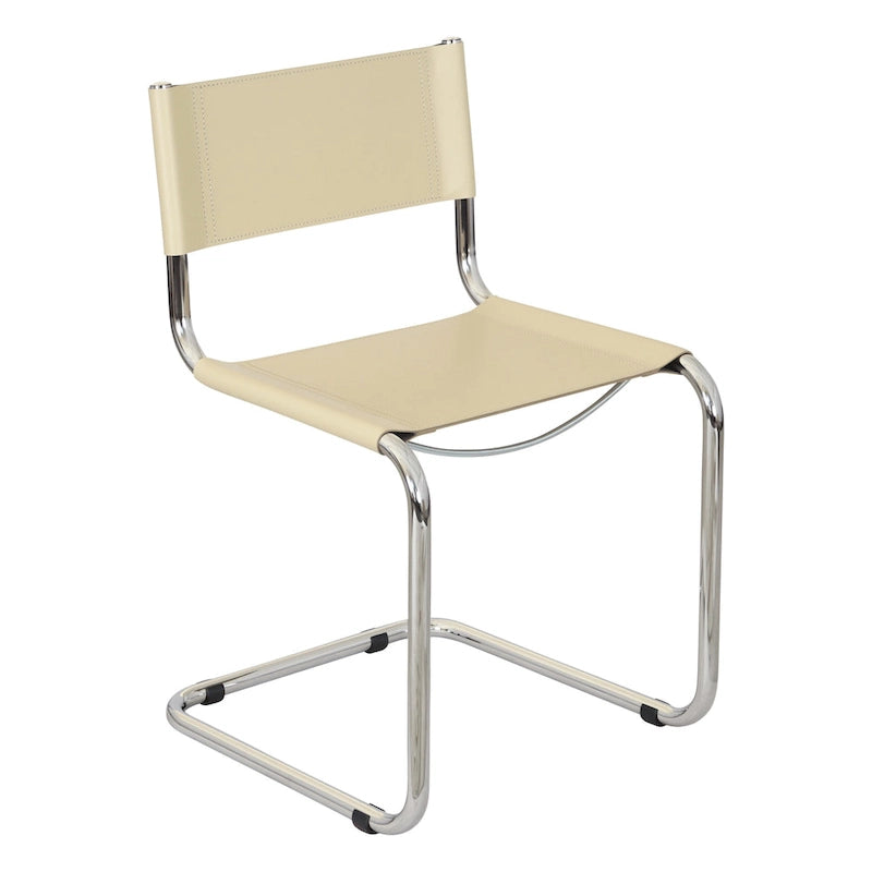 Fauteuils cantilever à structure chromée (disponibles en plusieurs coloris de similicuir).
