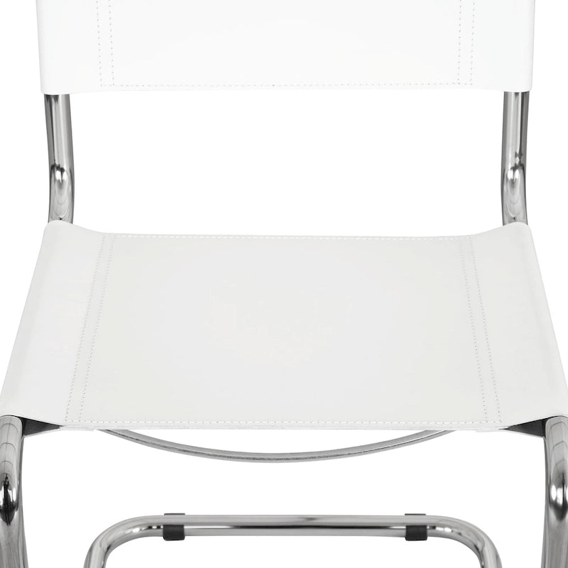 Fauteuils cantilever à structure chromée (disponibles en plusieurs coloris de similicuir).
